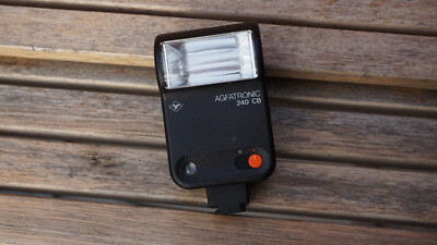 Blitzgerät Agfa Agfatronic 240 CB Aufsteckblitz Blitzlichtgerät