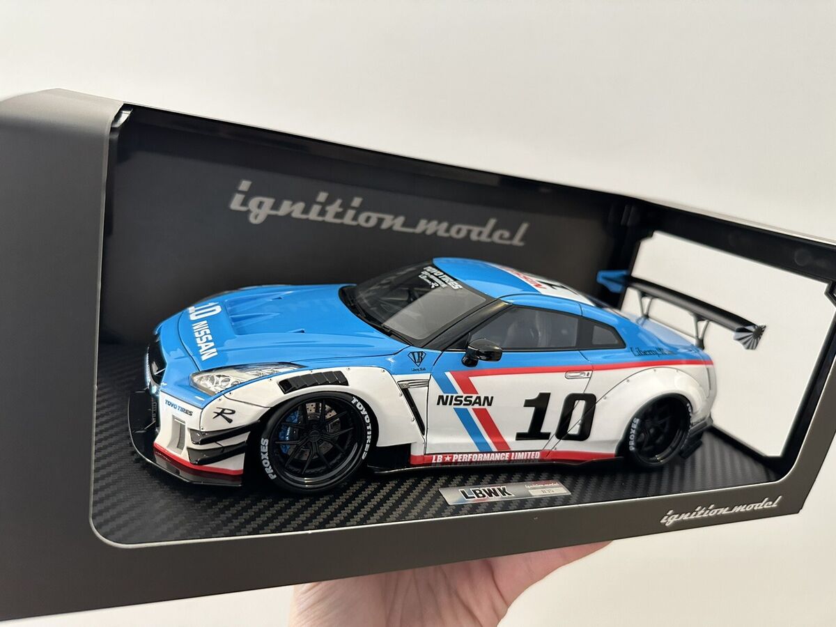 LB-WORKS Nissan GT-R R35 type 2 White/Blue IGNITION 1/18 LB-WORKS Nissan GT-R R35 type 2 White/Blue IGNITION 1/18