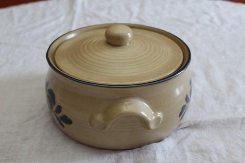 Vintage Pfaltzgraff Folk Art Pattern 315 2 Qt Round Casserole Dish w/Lid GUC USA - Picture 4 of 10