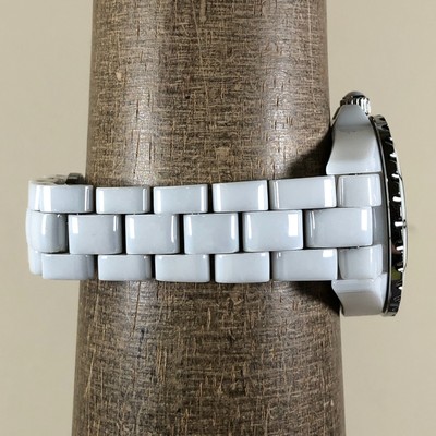 Isaac Mizrahi Live Women Dress MOP White Ceramic Quartz Analog