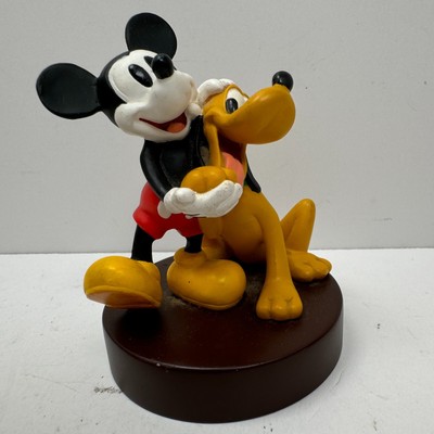 WDCC Disneyana Convention 1998 Mickey Mouse and Pluto Dog Figurines Statuette