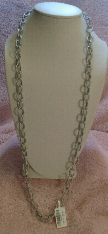 Collar de cadena pequeño CK Calvin Klein tono plata muy ligero 31" Foto 2 de 4