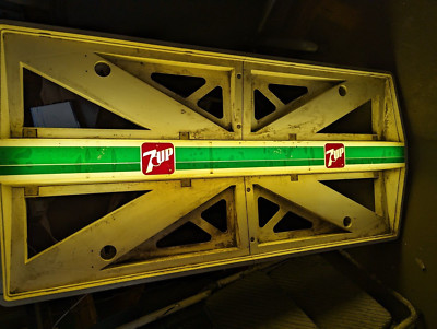 Seven Up 7UP 7150 menu board with lights, 50 x 25 x 4 inches