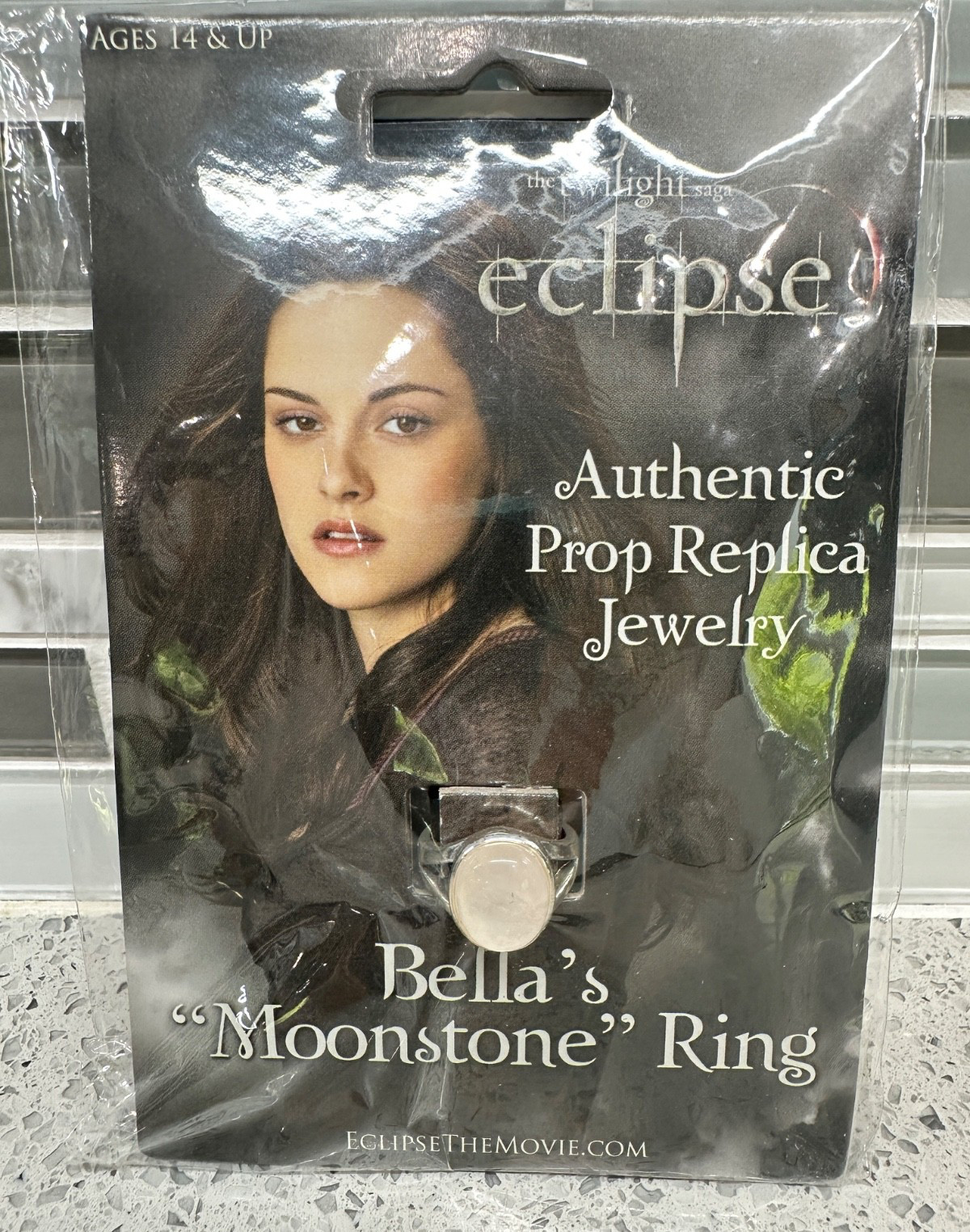 NECA The Twilight Saga New Moon Bella’s “Moonstone” Ring Authentic Prop Replica
