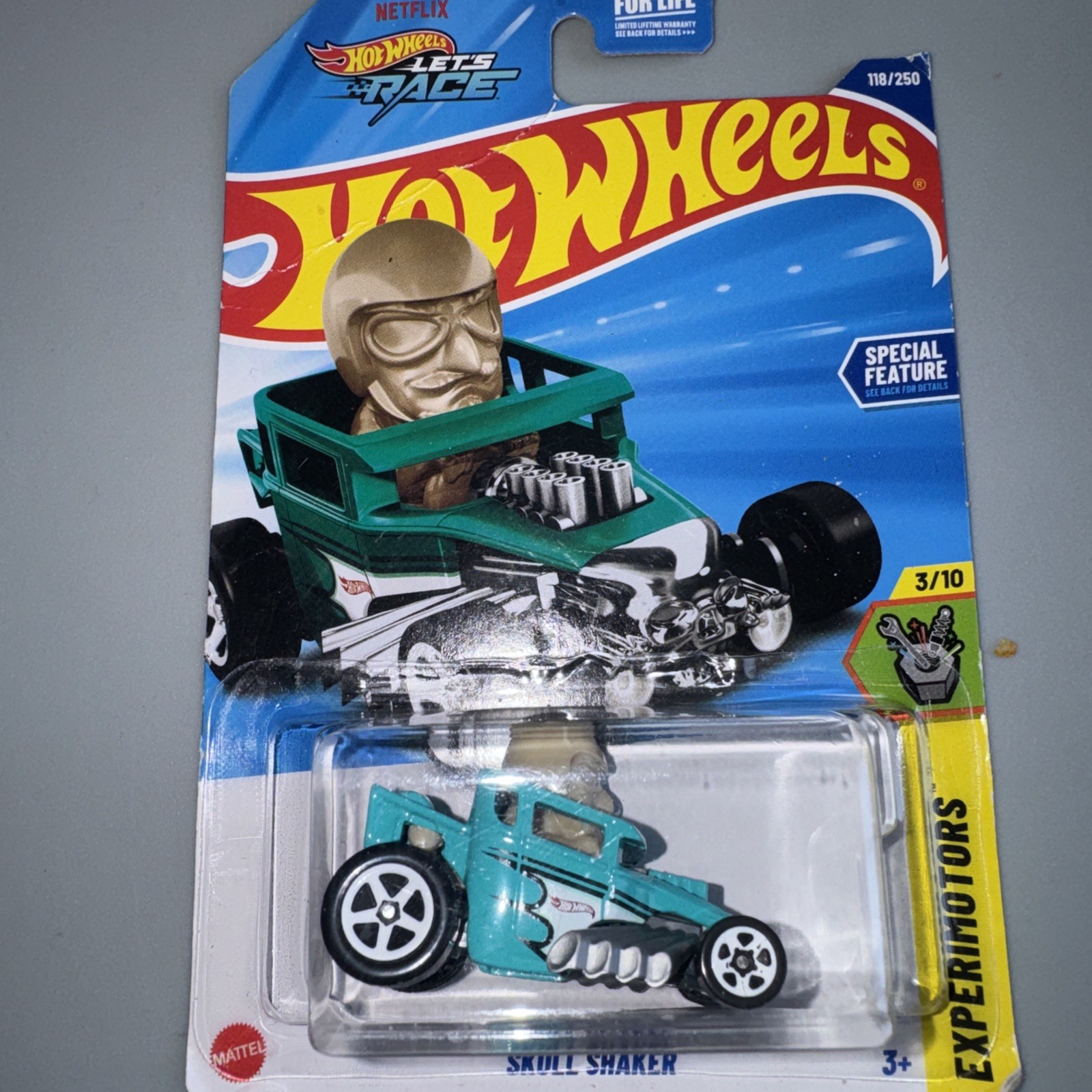 Hot Wheels Skull Shaker