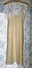 VTG Lingerie Slip Dress USA Lace Trim Cream Sz Sm Coquette Cottage Core READ