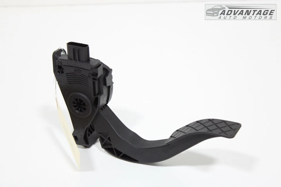 2012-2018 AUDI A7 QUATTRO 3.0L FUEL GAS ACCELERATOR THROTTLE PEDAL W/ SENSOR OEM - Image 2 of 4