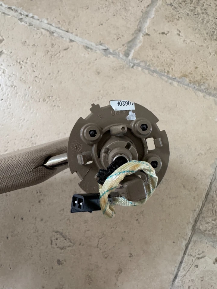 Nuevo OEM 2006 2007 2008 Saturn Aura lado del pasajero derecho parasol parasol beige Foto 3 de 4