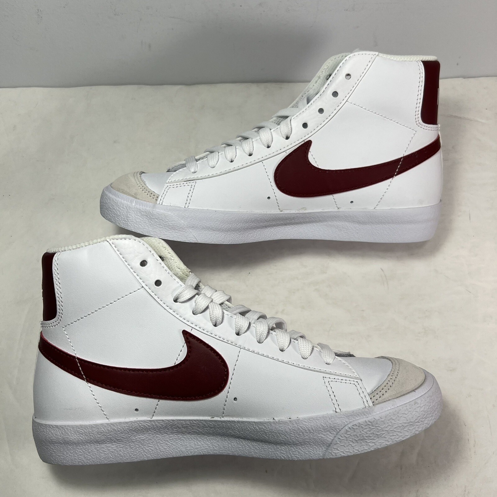 Nike Blazer Mid 77 White Team Red 2021 Size 6 DA4086 102 RARE image 3