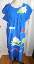 BRIGHT BLUE w/OUTSTANDING APPLIQUE EMBROIDERY UNBRAND WOMEN'S NIGHTGOWN DUSTER S