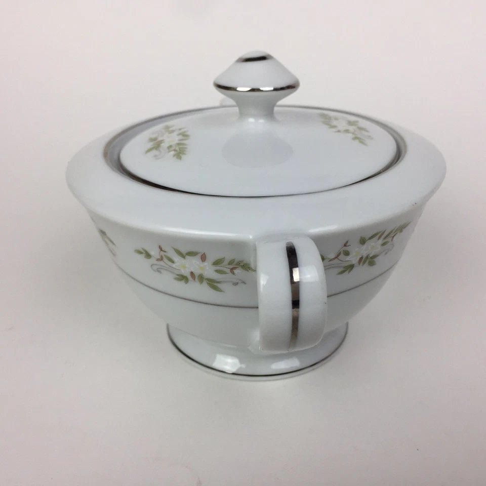 International Siver Co. 326 Springtime Sugar Bowl w/ Lid For Tea Coffee Used - Image 2 of 4