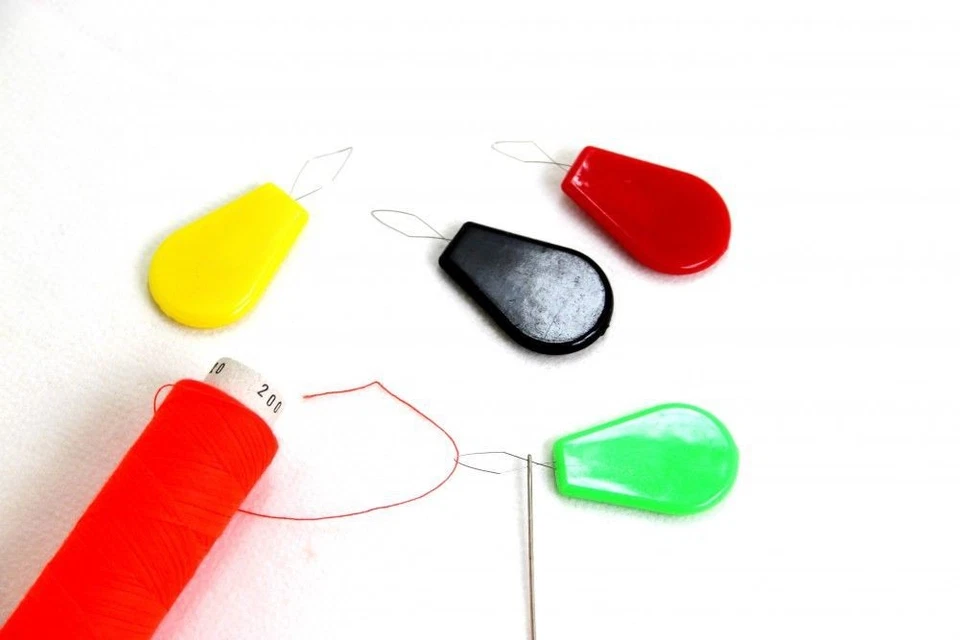 TELLISWELT 4 Einfädler mit Kunsstoffgriff Einfädelhilfe Nadeln Nadeleinfädler