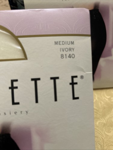 Vintage Vassarette Pantyhose Longline Shaper Tummy Control Medium Ivory 8140 Lot - Picture 4 of 6