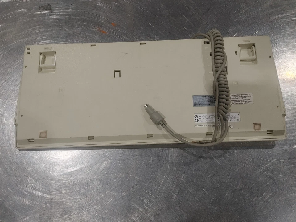 Good Condition Vintage Fujitsu PS/2 Mechanical-Feel Keyboard FKB4725 Working - Image 2 of 2