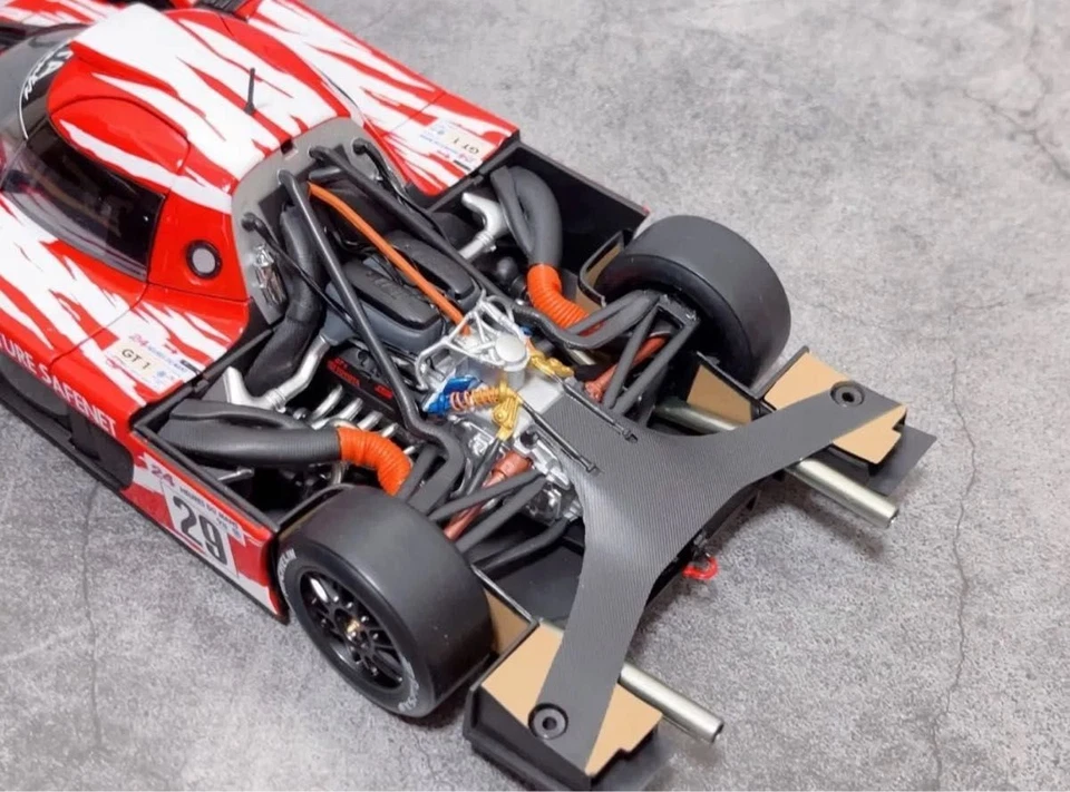 AUTOart 1/18 TOYOTA GT-ONE TS020 LEMANS 1998 #29 - Image 4 of 4