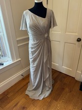Evening Dress Grey Size 16 NWT