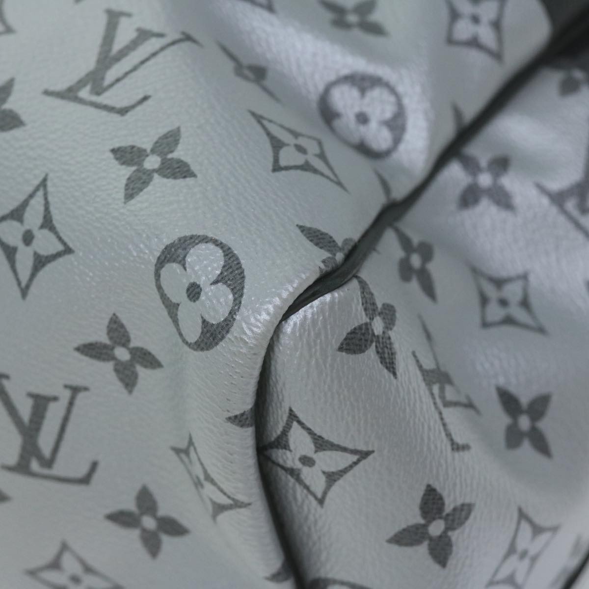 LOUIS VUITTON Eclipse Split Keepall Bandouliere 5… - image 16