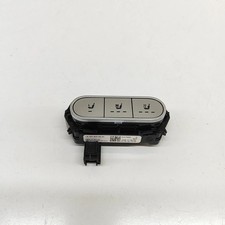 MERCEDES-BENZ GLS X167 Sitzheizungsschalter vorne rechts A1679059900 29840911