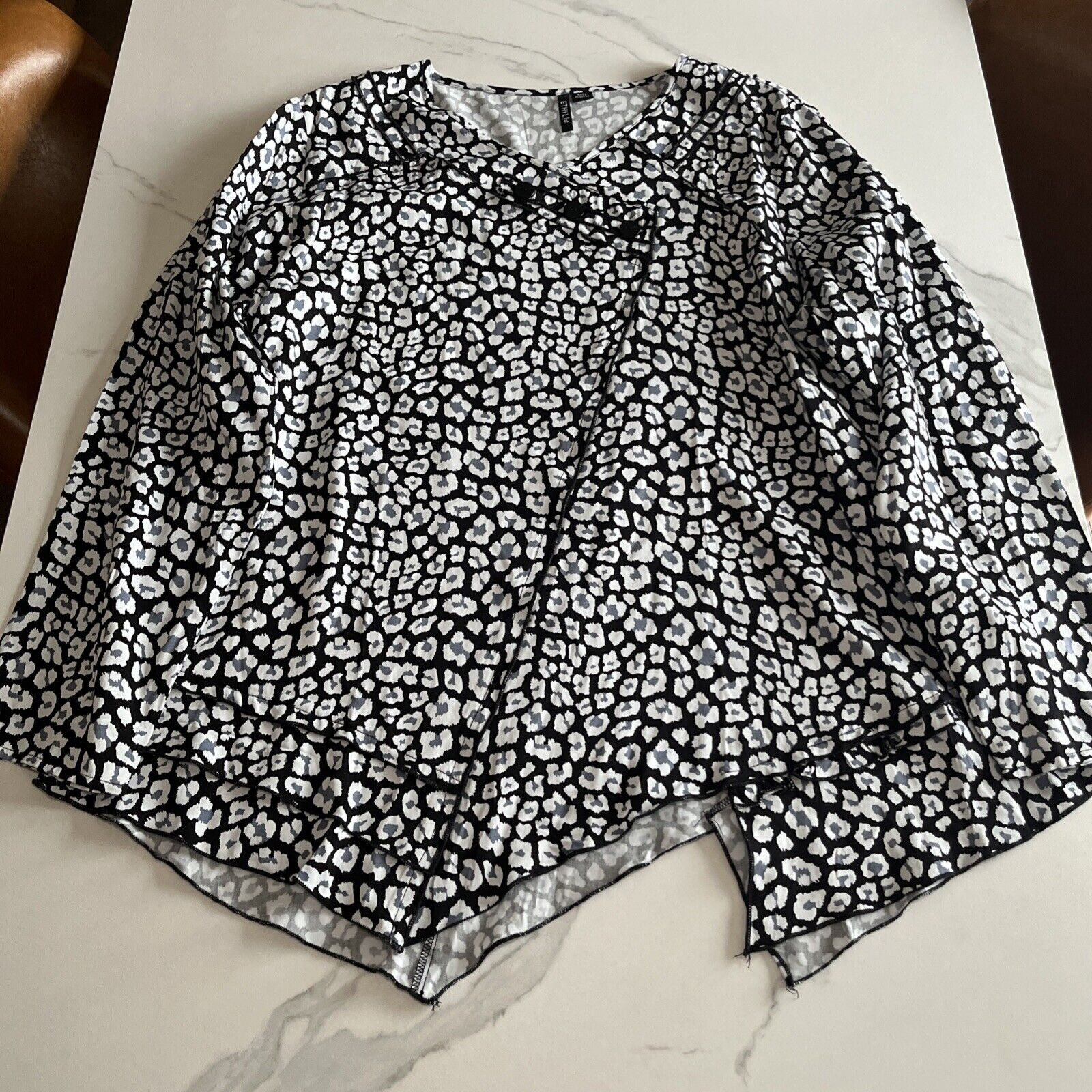 Ethyl Clothing Blouse Womens XL Faux Wrap Asymmetrical Hem V neck Animal Print