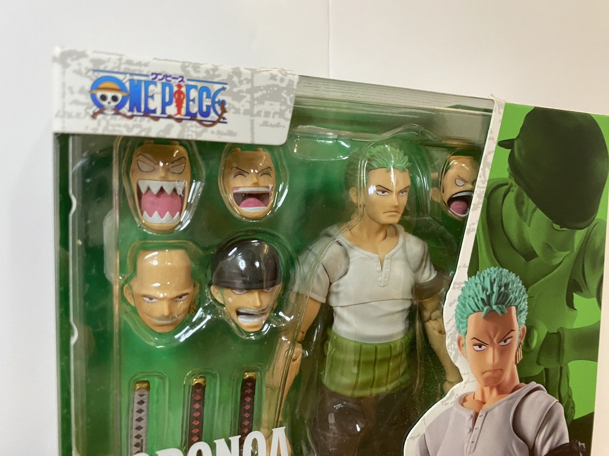 BANDAI S.H.Figuarts One Piece Roronoa Zoro Romance Dawn TAMASHII