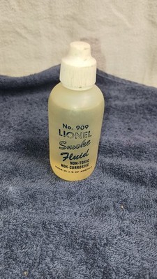 Vintage 1960s Lionel No. 909 Smoke Fluid Bottle   Large 2oz Version   Full