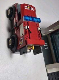 LEGO CITY: Fire Station (7208)