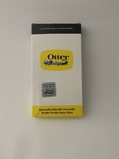 OtterBox Defender Case in Black Damage on Box/Phone Case is Perfect Condition