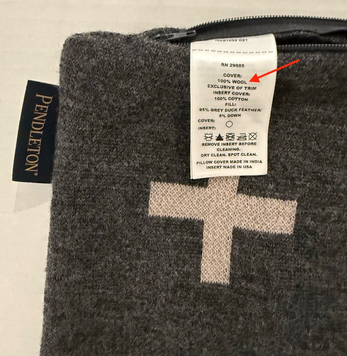 アウトドア寝具 Cross 100 % Duck Down Cross 100 % Duck Down