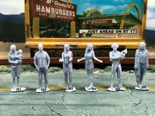 1:64 Scale Miniature People - Resin / unpainted - great for Dioramas #81 Figures