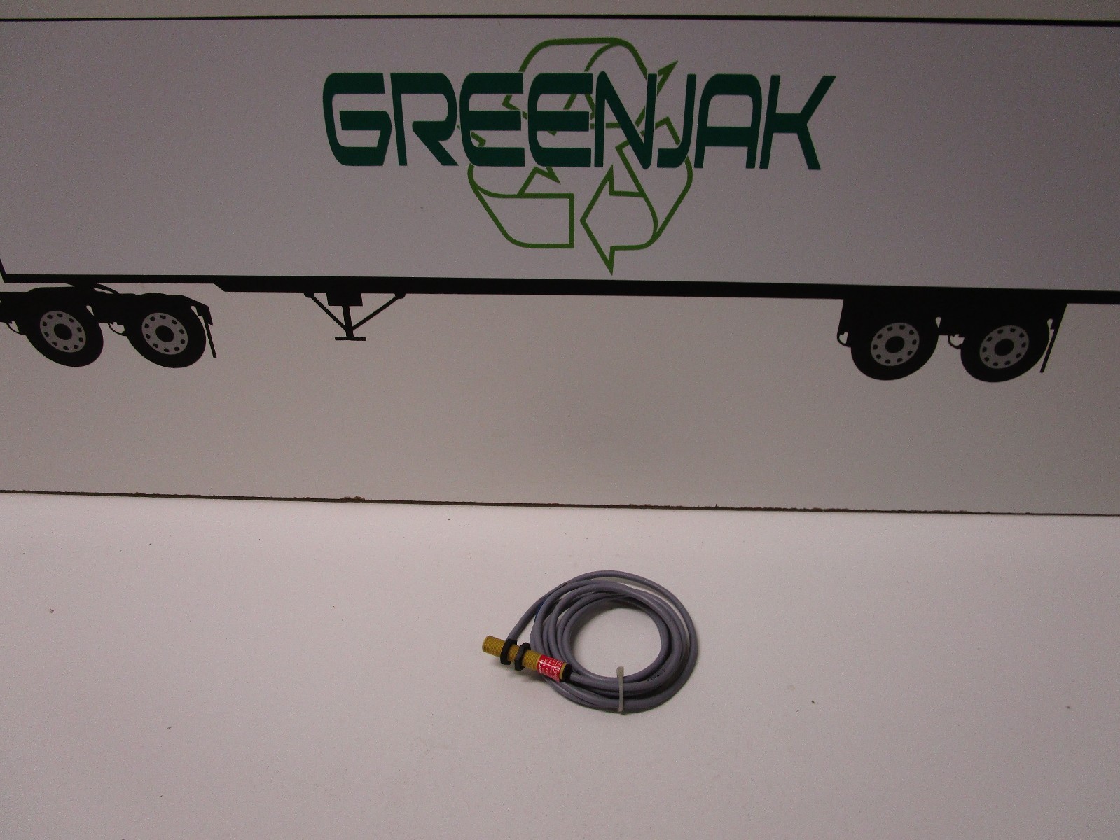 TURCK NI4-S12-AZ31X INDUCTIVE PROXIMITY SENSOR - USED - FREE SHIPPING