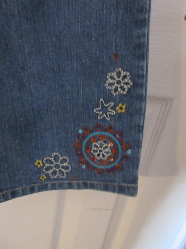 CIRCO FLARE JEANS SIZE 16..REDUCED - Picture 8 of 15