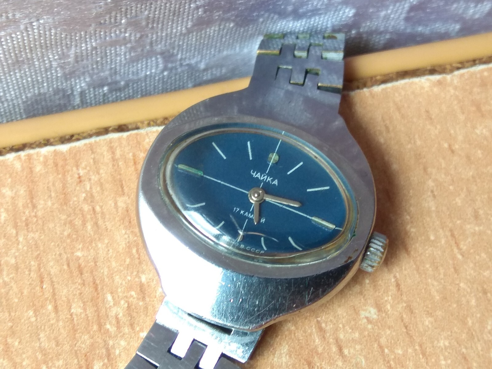 RARE Vintage LADIES WATCH jew 17  chaika chajka gull retro woman 