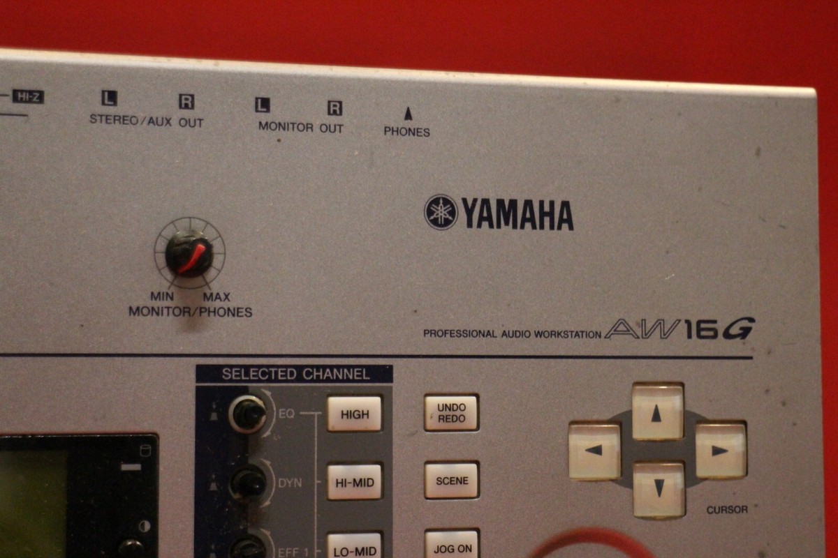 USED Yamaha AW16G Audio Workstation 16 Track Digital