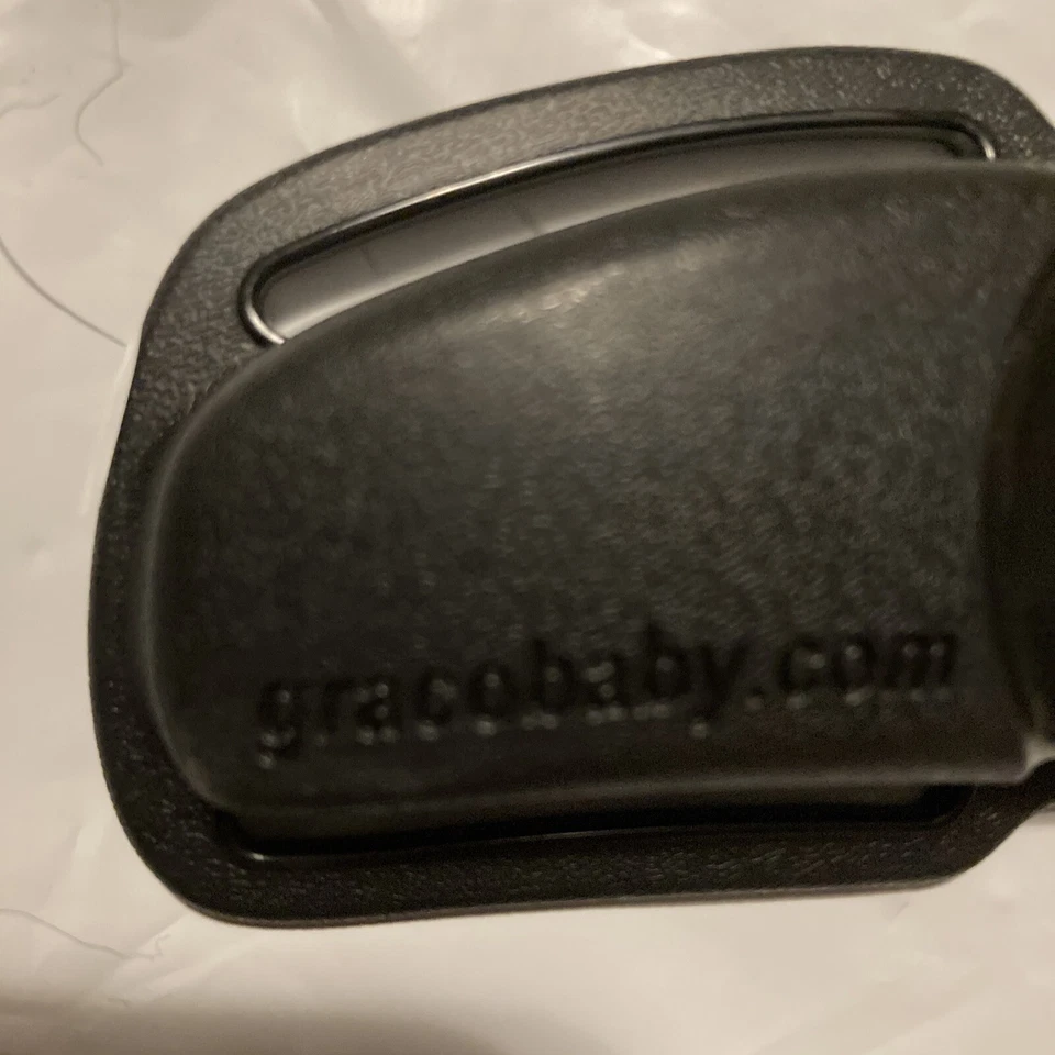 TOTALMENTE NUEVO Graco SnugRide Asiento de Coche Clip de Pecho Arnés Hebilla Repuesto Negro Foto 4 de 4