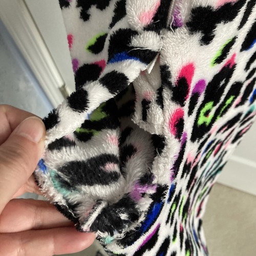 Secret Treasures sleepwear Size S Winter Pajamas Faux Fur Hood.needs Sewing - Picture 8 of 10