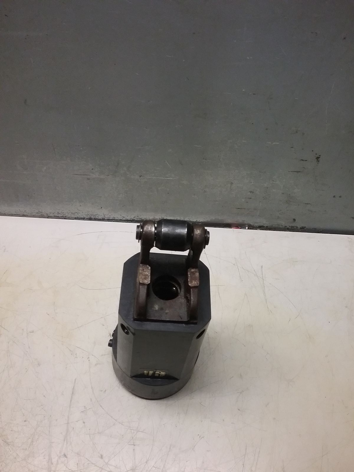 Picture 2 of 4