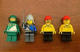 LEGO City: Town Square (60026) - Lego Store, Lego Truck, And 2 Employees ONLY