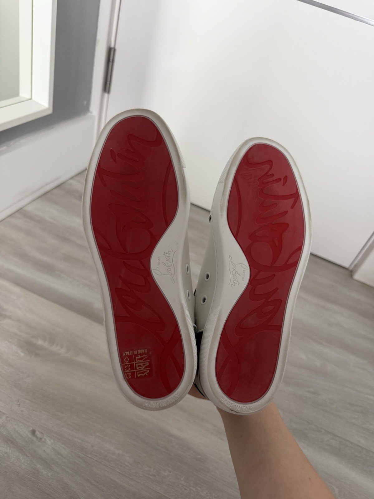 Christian Louboutin Fun Vieira Flat Women’s Low Top Lace Up Sneaker New Box image 6
