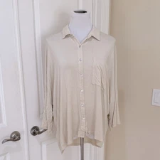 POL Oversized Collared Button Down Cream Half Sleeve Stretch Shirt Size Medium