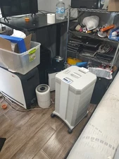 IQAir Health Pro Series NE Air Purifier 3,000+ hyperhepa hours left! with remote