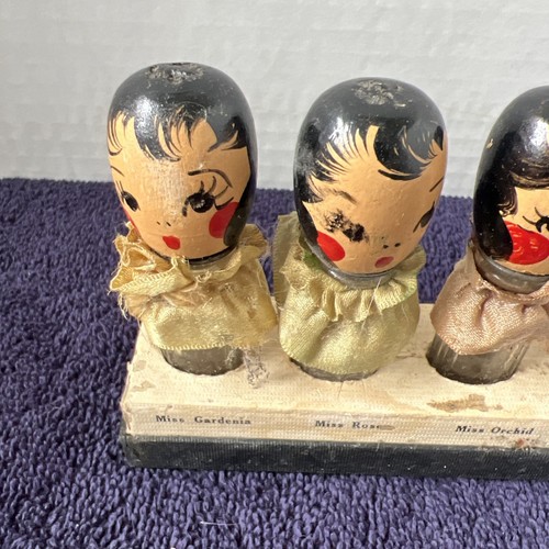 1930’s Karloff Perfume Bottles/ HandPainted Wood Quintuplet Florals (6) W/ Box - Picture 5 of 14