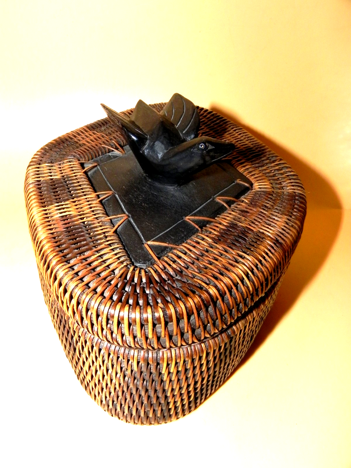 VTG Handmade Indonesian Woven Rattan Box w/Wood Carved Bird. | eBay