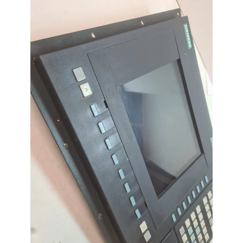 SINUMERIK 840D OP031  SIEMENS 6FC5203-0AB10-0AA1 + CONVERTER 77-964-2300 - Photo 4/4