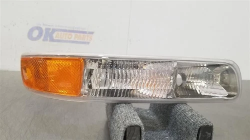 02 2002 CHEVY SILVERADO 1500 PARK LIGHT TURN SIGNAL LAMP RIGHT PASSENGER - Picture 1 of 12