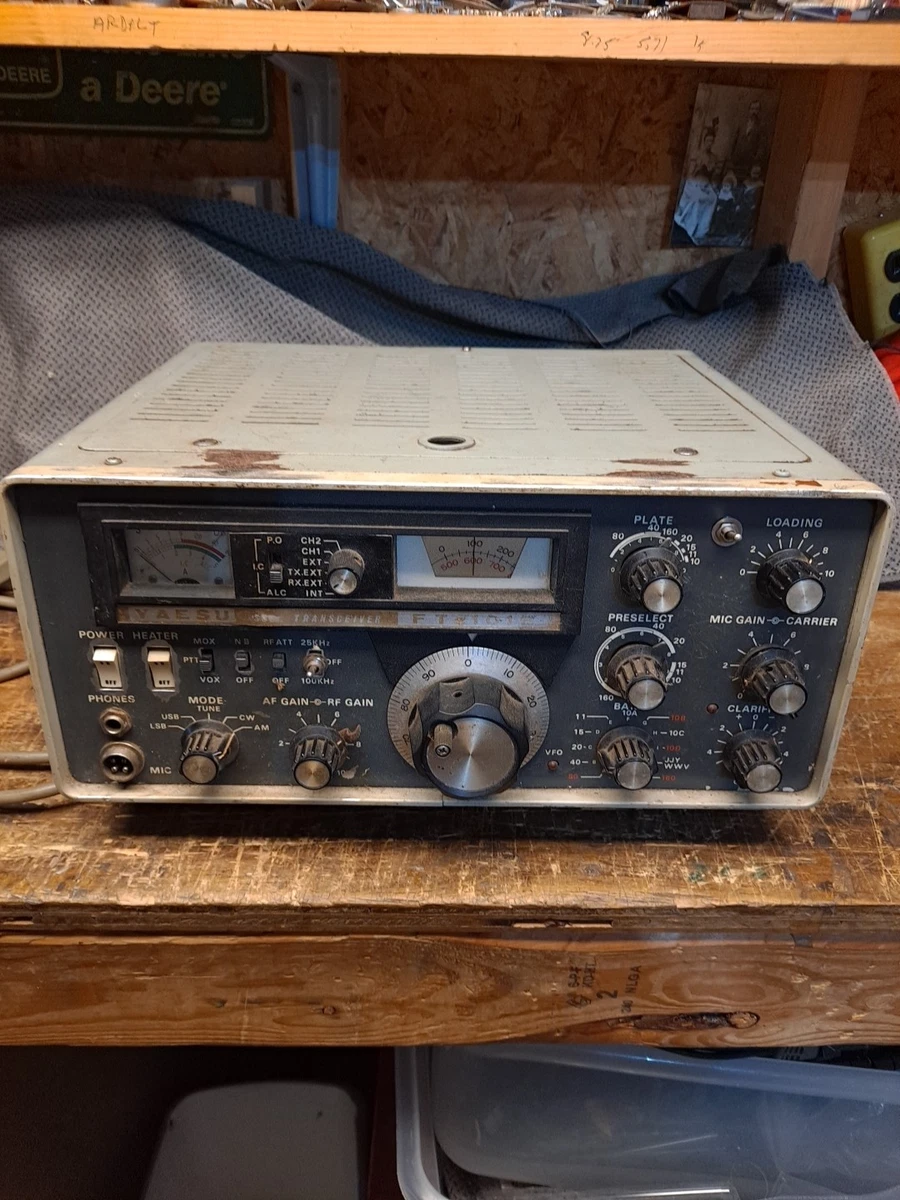 YAESU FT-101ES SSBトランシーバー【ジャンク】おまけ有 YAESU FT-101ES SSBトランシーバー【ジャンク】おまけ有 アマチュア無線