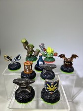 Skylanders Toy Figures Mixed Lot Of 9 Activision 2 Figures, 7 Magic Items
