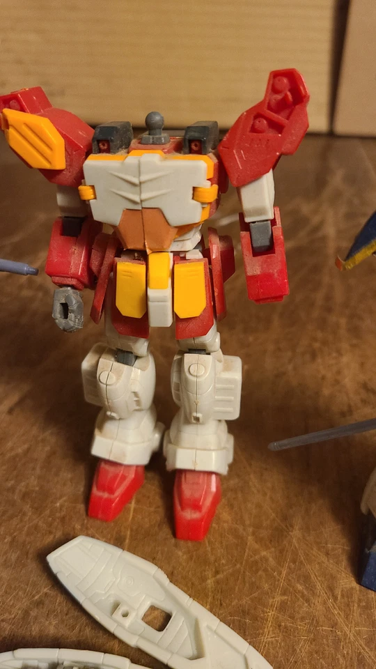 BANDAI GUNDAM TRAJE MÓVIL ROBOTECH figuras con armas MISTERIOSAS ¡Lote de ACCESORIOS!! Foto 3 de 4