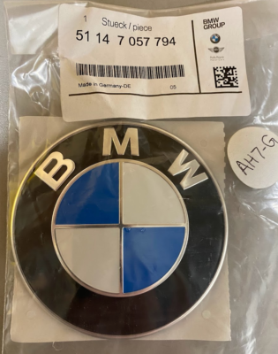 ⭐︎ BMWエンブレム（51-14-7-057-794）
