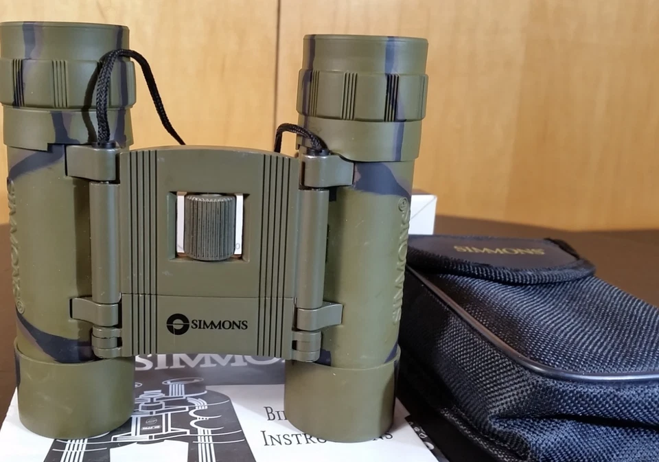 SIMMONS Pro-Sport Outdoor Binoculars Coated Camouflage Color / Case - Image 4 of 4