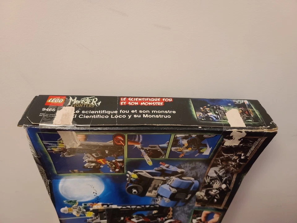 NEW Lego 9466 Monster Fighters Crazy Scientist and His Monster - Image 4 of 4